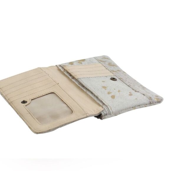 - Myra Sparkle Sharkle Leather And Hairon Wallet - Picture 8 of 11